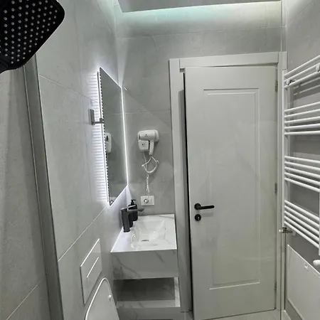 Radovani Luxury