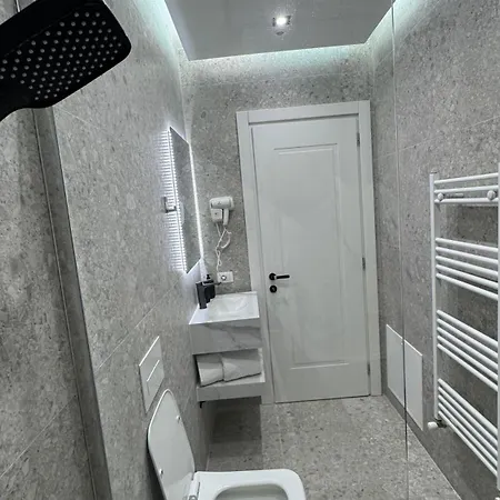 Radovani Luxury דירה *
